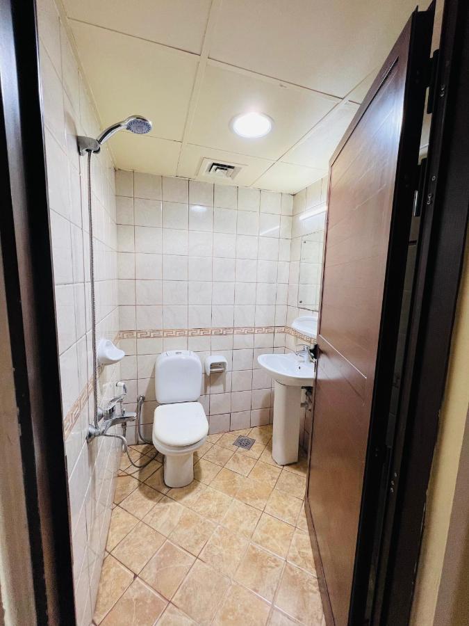 Comfort Tourist Place For Male Dubai Ngoại thất bức ảnh